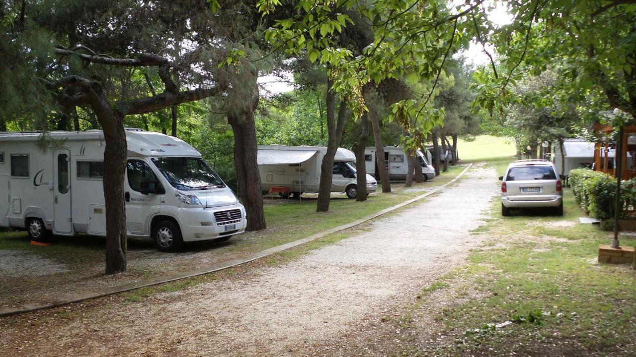 Camping Paradiso Пезаро Екстер'єр фото